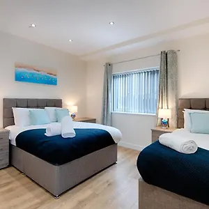 Eaton House 2 - Tv In Every Bedroom! Apartment Swansea