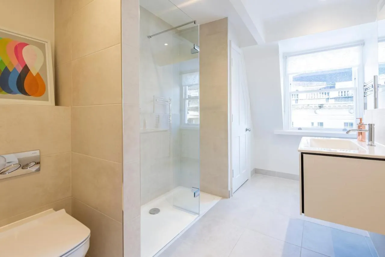 Stunning & Central Milsom Street Apartment Bath United Kingdom